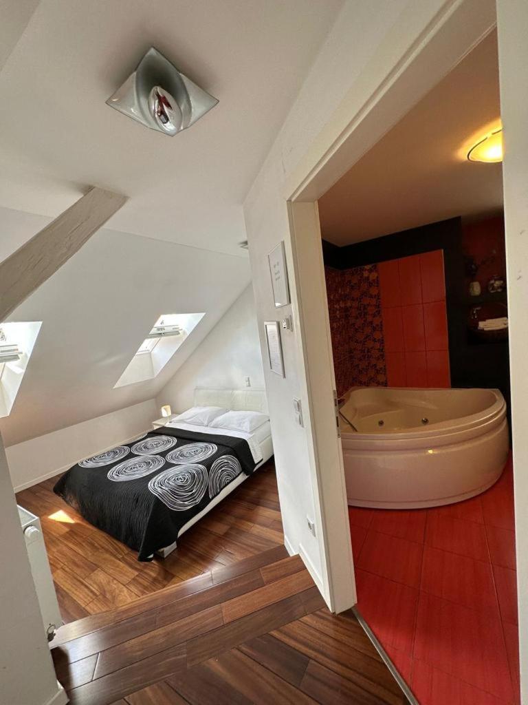 Jacuzzi Apartment - Center Zagreb Eksteriør billede